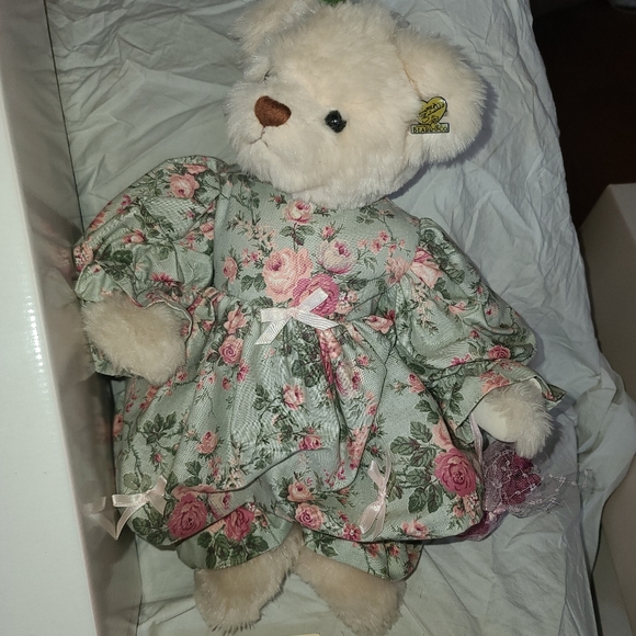 Rare Annette Funicello Rosie Bear in Original Box W/ COA - Picture 2 of 6